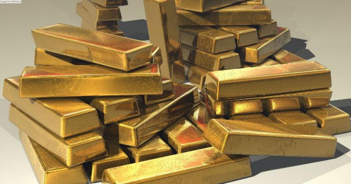 Customs seizes gold worth Rs 94 lakhs at Kochi airport